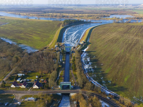 Canal with adjacent fields and a lock, seen from a bird's eye view, Niegripp lock, Niegripper