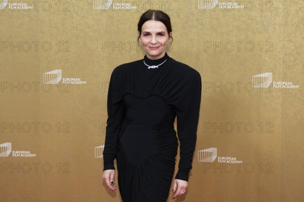Juliette Binoche, EUROPEAN FILM AWARDS Berlin 2026, photo call at the House of World Cultures,
