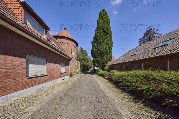 Diebesturm, registry office, historic city prison, brick building, tower, residential building,