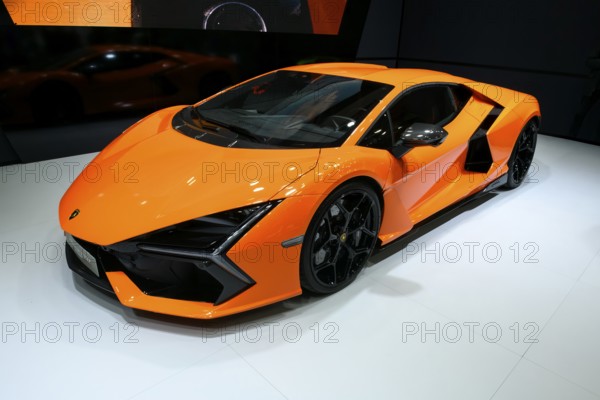 Press photo of Lamborghini Revuelto plug-in hybrid super sports car with 1015 hp system output