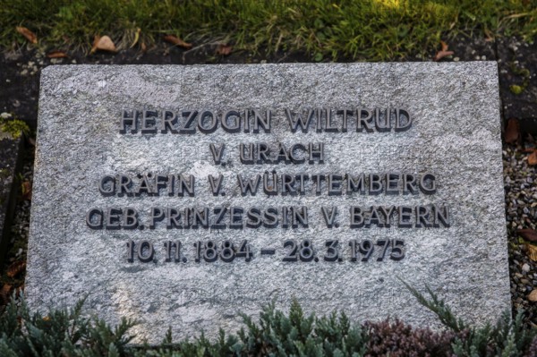 Tombstone of Duchess Wiltrud of Urach, Countess of Württemberg, née Princess of Bavaria, 1884 to