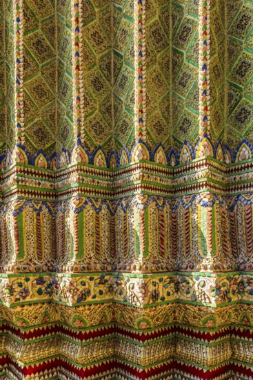 The Grand Royal Palace, Wat Phra Kaeo Buddhist Temple, columns with colorful ceramic inlays, Phra