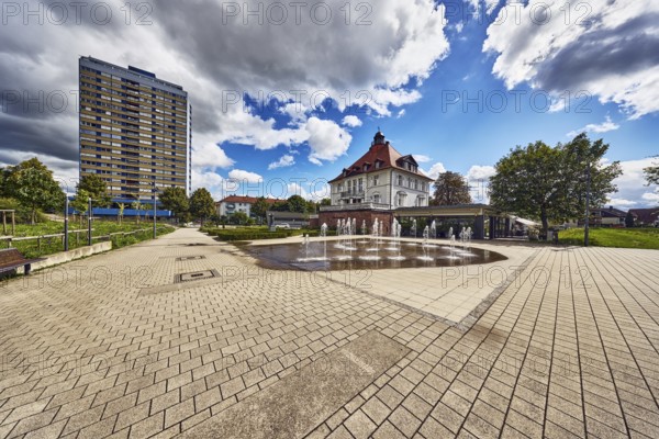 Villa Schmidt restaurant, park, fountain, hedge, lawn, paths, residential buildings, residential