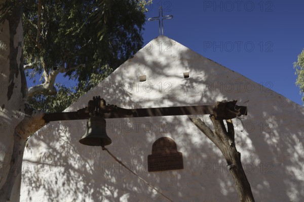 Mission station with church and bell in Hermannsdorf