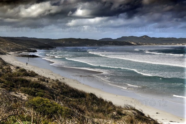 Wide coastal landscape with rough waves and cloudy sky near Vivonne Bay, Vivonne Bay, Kangaroo