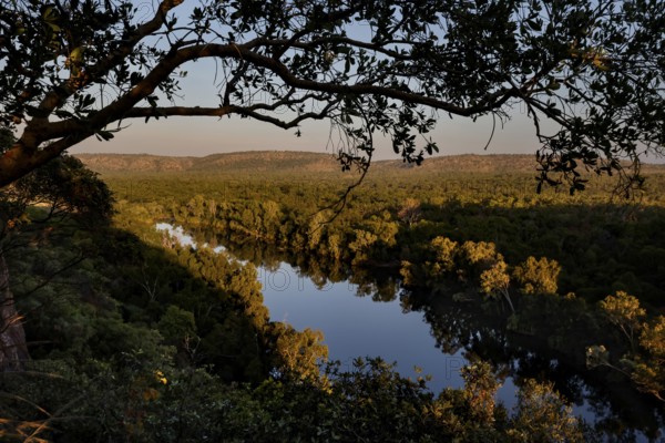 View of the river and surrounding nature in the evening light from Baruwai Lookout, Nitmiluk