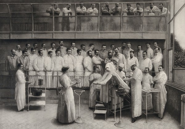 Operation, opening of the abdominal cavity, laparotomy surgery in Broca Hospital, nurses, doctors,