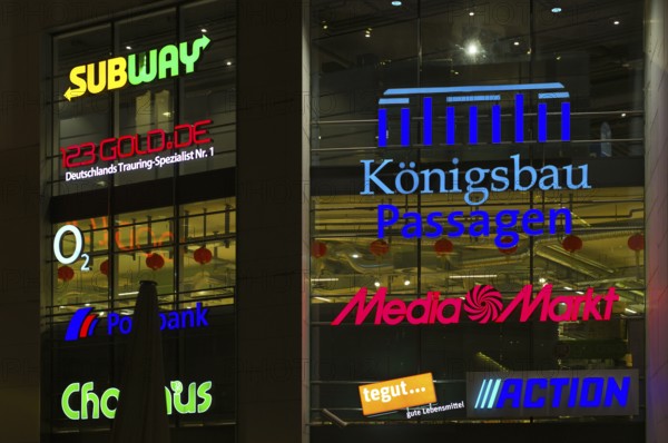 Night view, neon lighting, logo media market, Tegut, action, Subway, Postbank, ChaHaus, 123gold.de,