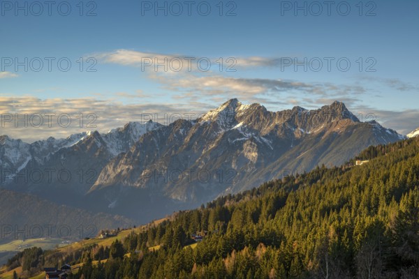 Pillberg above Pill, behind it the Inn Valley and the Karwendel Mountains, Pillberg, Pill, Tyrol,