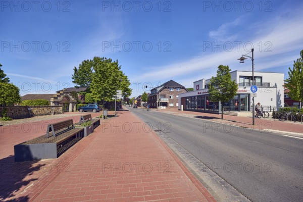 Commercial buildings, houses, general architecture, Landessparkasse zu Oldenburg, benches, lantern,