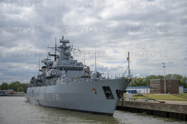 The frigate F217 Bayern, put into service on June 15, 1996 specializing in submarine hunting, is