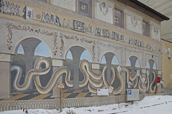 Historical wall by artist group Kollektiv K 2020, wall painting with historical city history, large
