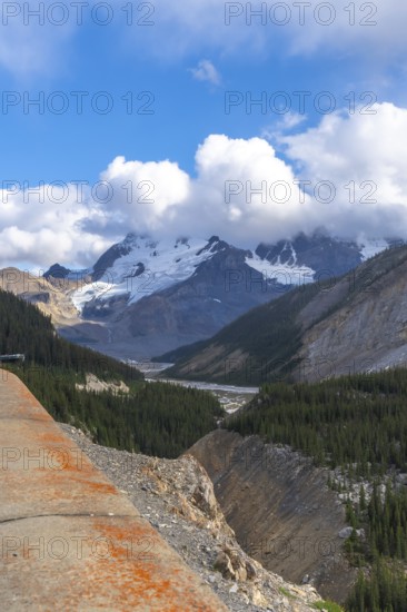 Breathtaking panorama from the skywalk reveals the majestic athabasca glacier surrounded by rugged