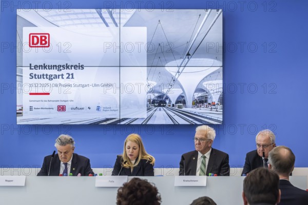 Special meeting of the Stuttgart 21 steering committee: from left Frank Nopper (Mayor of
