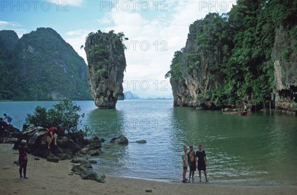 Tourists, James Bond rocks, James Bond island, two years in front of the tsunami, Phangnga Bay, Ko