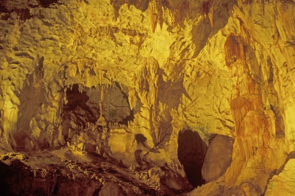 Stalactite cave, Wat Suwannakhuha monastery, Phangnga Bay, Ko Phuket, Thailand, December 2002,