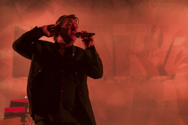 Claudius Dreilich, singer of Karat live on 50 years of KARAT tour in Berlin's Max-Schmeling-Halle