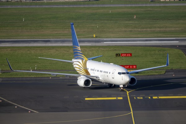 Boeing 737-700 BBJ, Royal Jet, airline from the United Arab Emirates based in Abu Dhabi, luxurious