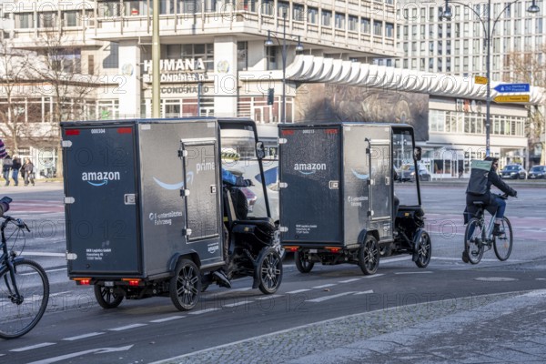 E-cargo bike, e-cargo bike delivery vehicle, pedal drives with e-motor assistance, from the