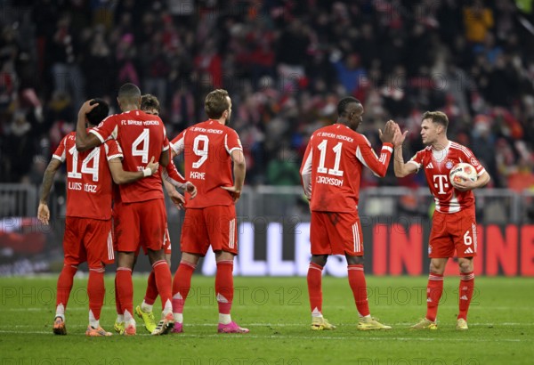 Goal cheers Joshua Kimmich FC Bayern Munich FCB (06) Nicolas Jackson FC Bayern Munich FCB (11)