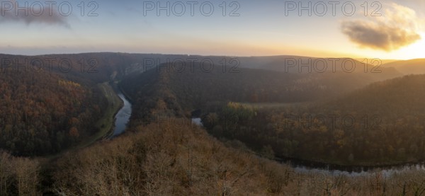 Sunrise, morning mood, autumn landscape, river loop, river Thaya, Thaya Valley National Park, Lower