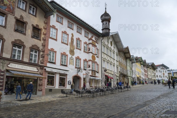Gabelhäuser mit Lüftlmalerei in der Marktstraße, pedestrian zone, Altstadt, Bad Tölz, Upper