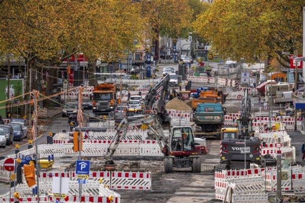 Large-scale construction site on Alleestrasse in downtown Bochum, road construction, construction