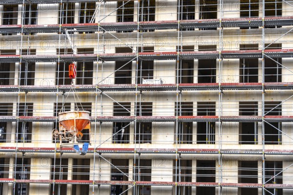 Construction site, residential construction, 50 new, publicly funded rental apartments, catering,