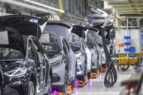 Electric car production in the assembly halls of VW in Zwickau, Zwickau, Saxony, Germany
