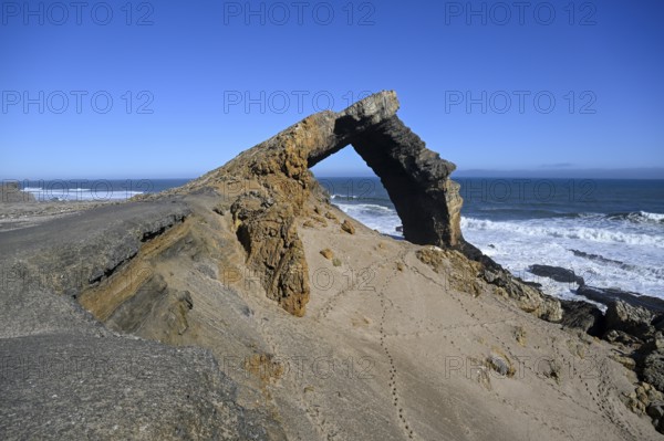 Arch rock, 55 metre high limestone arch, restricted diamond area, near Lüderitz, Karas region,