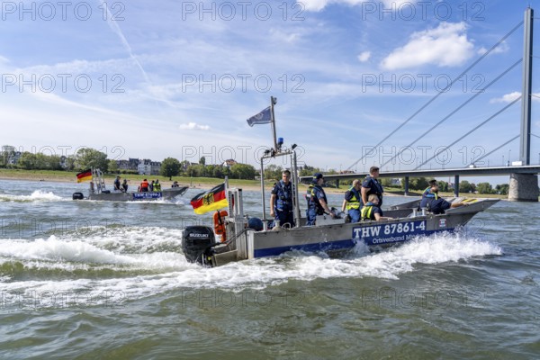 Multi-purpose boat of the THW during a training trip on the Rhine near Düsseldorf, the specialist
