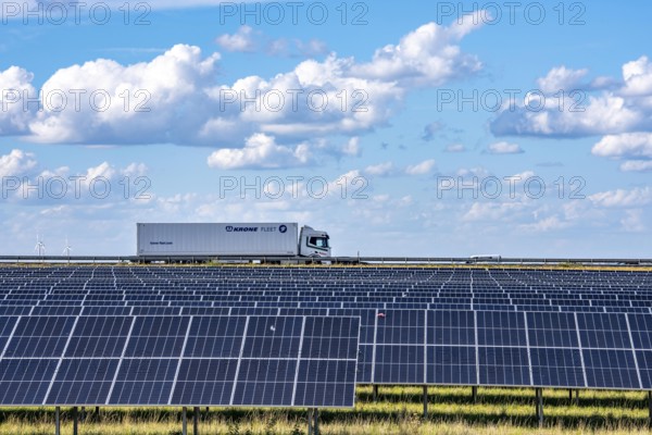 86, 5 MW peak ground-mounted photovoltaic systems, by RWE, with over 141, 000 solar modules, on a