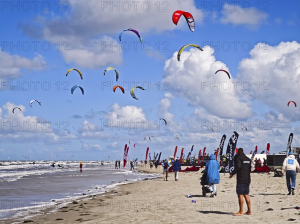 California kitesurfing Masters 2025, kitesurfing on the North Sea beach on the edge of the UNESCO