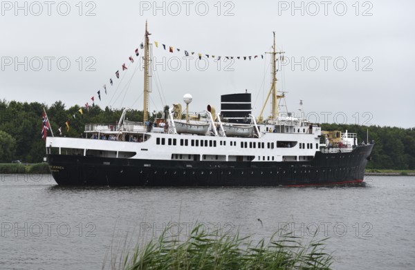 MS NORDSTJERNEN, cruise ship, NORDSTJERNEN in the Kiel Canal, NOK, Kiel Canal, Kiel Canal,