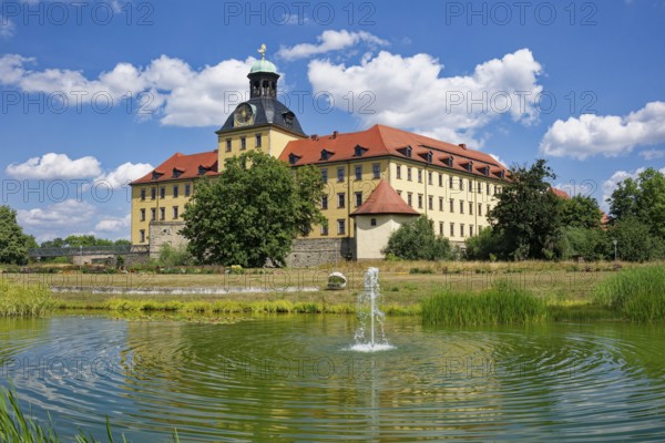 Johannisteich, castle park, Museum Zeitzer Schloss Moritzburg, early baroque style, water
