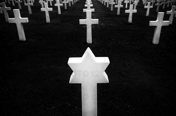Jewish grave, gravestones, war graves, soldiers' graves, military cemetery, Normandy American
