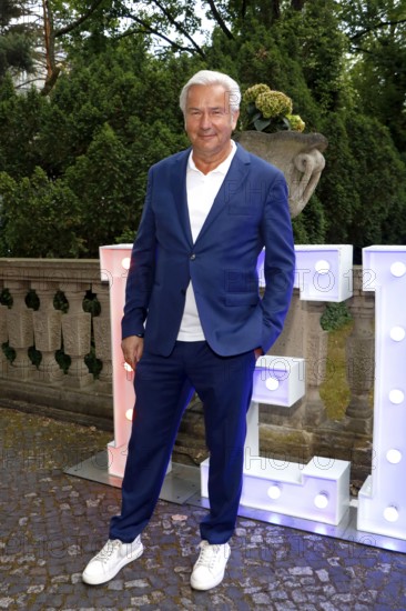 Klaus Wowereit at the Cocktail Prolongé for the Semi-Final Round of Judging of the International