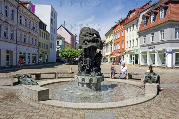 Boot fountain by sculptor Vinzenz Wanitschke at Döbeln's Niedermarkt, Old Town, Döbeln, Saxony,
