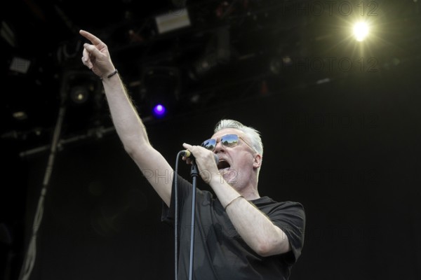 Paul McLoone, Singer, The Undertones, punk rock band, Northern Ireland, open air at the Citadel