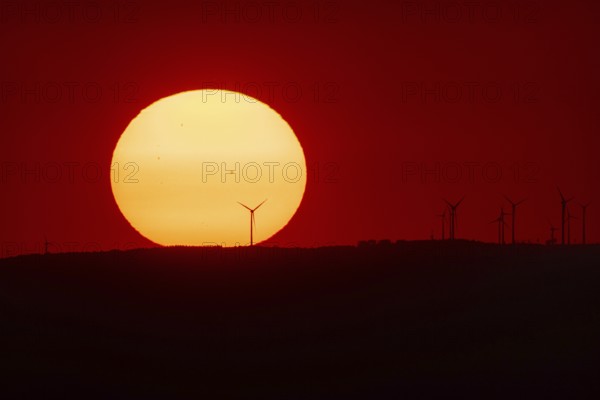 From the summit plateau of the Großer Feldberg in the Taunus mountains, you can watch the sun set