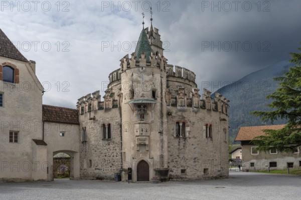 Castel Sant'Angelo, Romanesque around 1200, Castel Saint Angelo, Neustift St Margarethen Monastery,