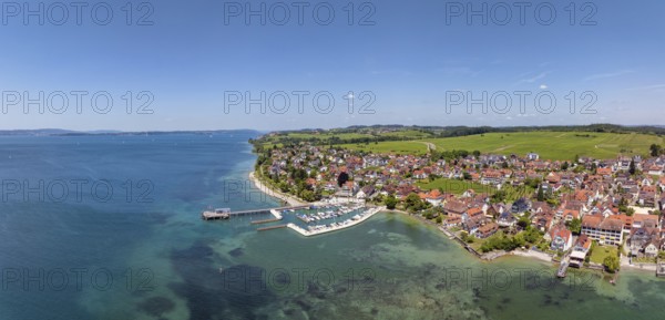 Luftbild, Panorama von der Bodenseegemeinde Hagnau, Winzerdorf und beliebter Ferienort am Bodensee,