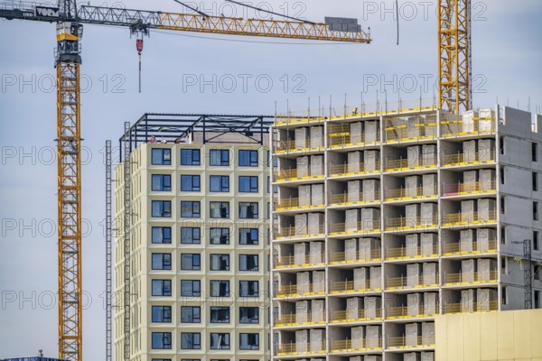 Construction of over 920 student flats at Cambridgelaan in the Science Park, University of Utrecht,