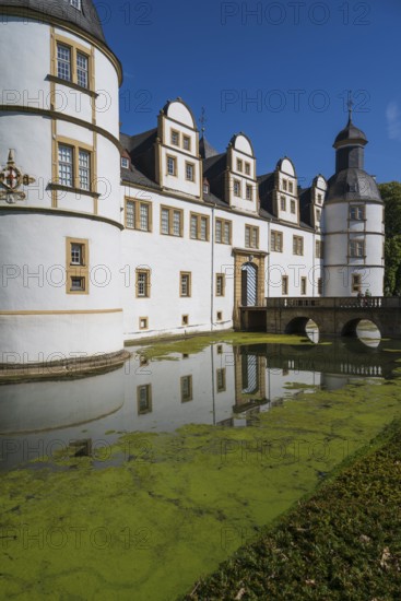 Neuhaus Castle, moated castle, prince-bishop's residence, Weser Renaissance, Paderborn, Westphalia,