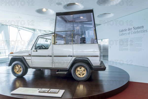 Mercedes-Benz 230 G Papamobil from 1980: The Mercedes-Benz Museum in Stuttgart presents a journey