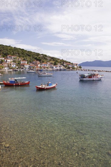 Boats in the harbour of Agia Kiriaki on the Aegean Sea, Pelion or Pelion Peninsula, Magnisia,