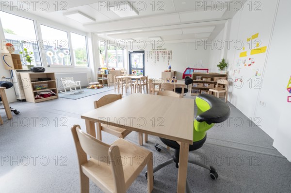 Versatile nursery room with child-friendly furniture, transitional containerised nursery, Gechingen