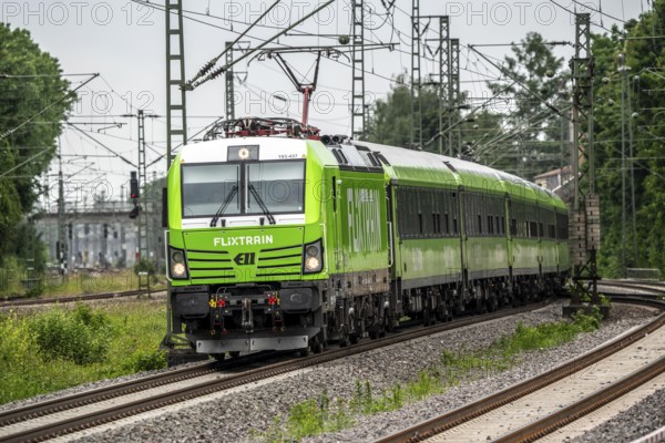Flixtrain train on the route between Bochum and Dortmund, North Rhine-Westphalia, Germany