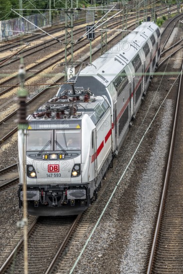 IC train, double-decker, Intercity, on the line between Bochum and Dortmund, at Dortmund-Marten,