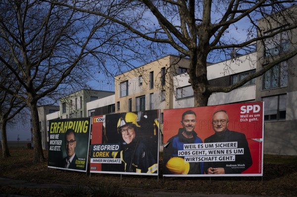 Candidates Cem Özdemir, Andreas Stoch, Siegfried Lorek in fire brigade uniform, the parties CDU,